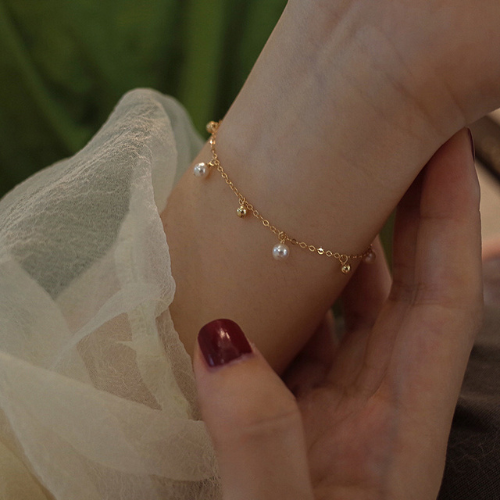 Silver Freshwater Pearl Bracelet